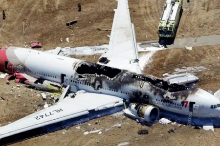 东航历史上出过几次空难 东航一客机坠毁,东航一共出过几次空难